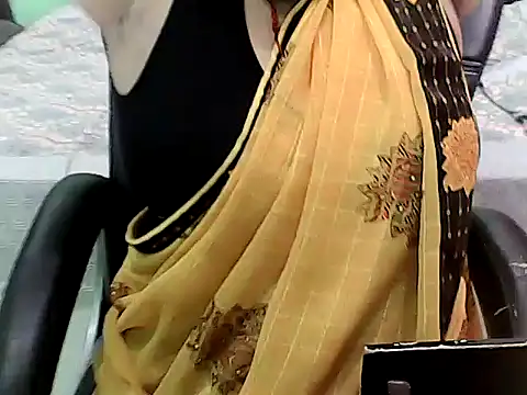 Snapshot of BABITA_KUMARII chatting on 05/14/26, 05:31 BABITA KUMARII online show from 05/14/26, 05:31