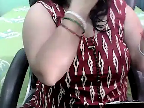 Snapshot of BABITA_KUMARII chatting on 06/13/26, 05:11 BABITA KUMARII online show from 06/13/26, 05:11