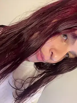 came lia1 online show from 12/18/25, 03:56