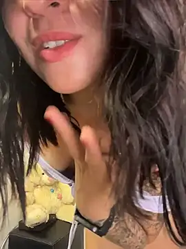 Snapshot of came_lia1 chatting on 07/19/26, 03:32 came lia1 online show from 07/19/26, 03:32