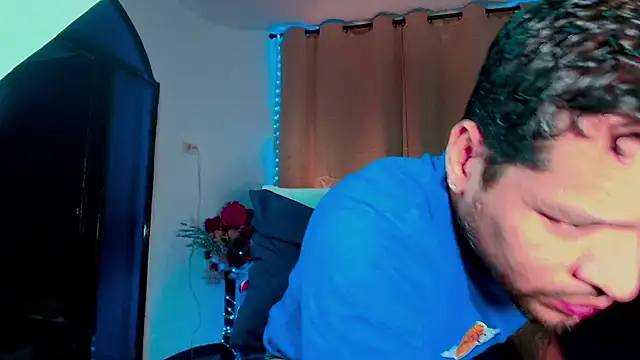 LucasGaeel online show from 11/25/25, 03:17