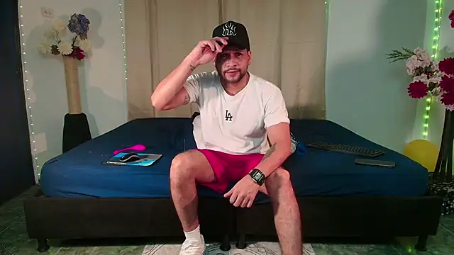 LucasGaeel online show from 04/10/26, 12:49