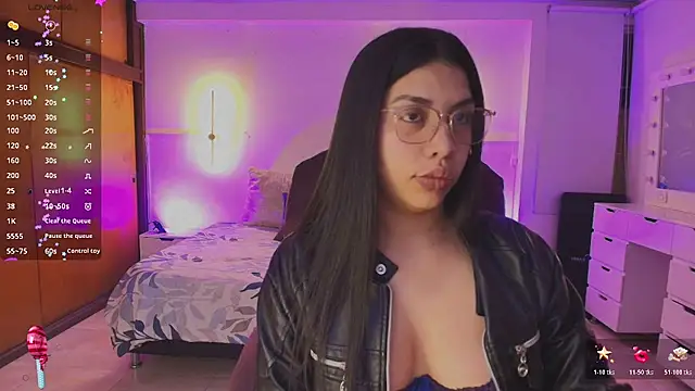 kloe28 online show from 07/14/26, 05:01