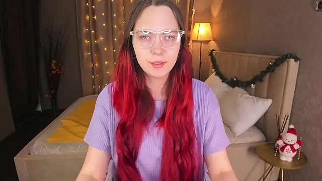 Monica  Queen online show from 12/16/25, 12:04