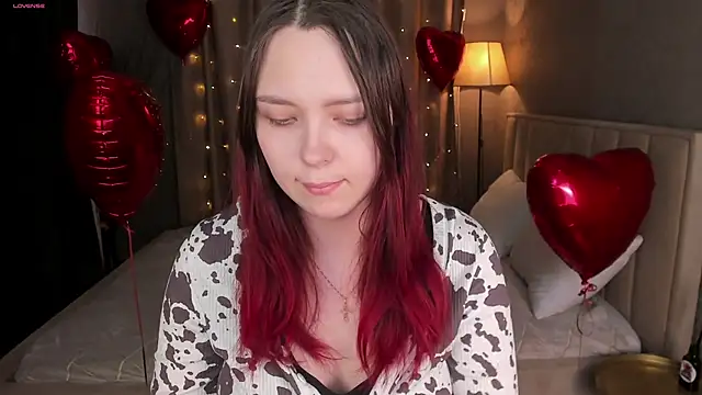 Monica  Queen online show from 02/09/26, 05:33