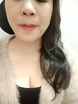 Girl Shy2000 online show from 01/12/26, 12:38