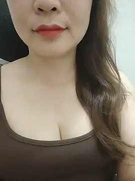 Snapshot of Girl_Shy2000 chatting on 06/08/26, 02:06 Girl Shy2000 online show from 06/08/26, 02:06