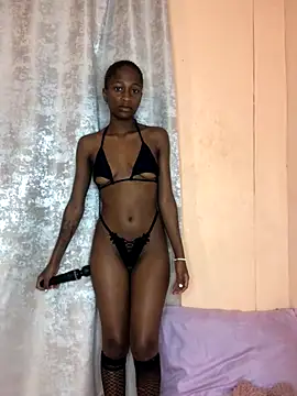 Snapshot of Caramel102004 chatting on 09/27/25, 08:03 Caramel102004 online show from 09/27/25, 08:03