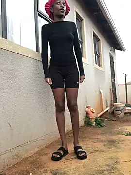 Caramel102004 online show from 04/23/26, 09:19