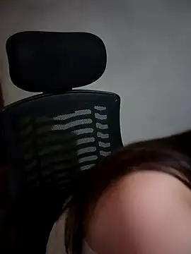 Meoweo 23 online show from 10/15/25, 10:21