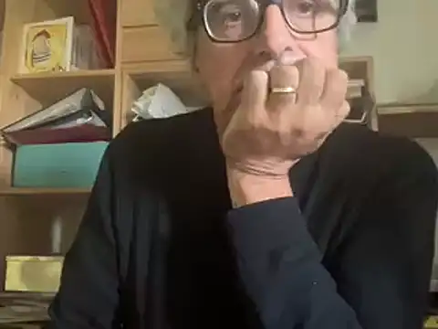 Snapshot of chtentation chatting on 09/24/25, 03:37 chtentation online show from 09/24/25, 03:37