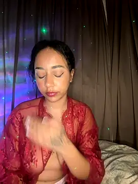 Snapshot of DarkFantisyxx chatting on 10/19/25, 04:57 DarkFantisyxx online show from 10/19/25, 04:57