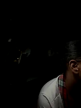 Snapshot of DarkFantisyxx chatting on 10/28/25, 10:45 DarkFantisyxx online show from 10/28/25, 10:45