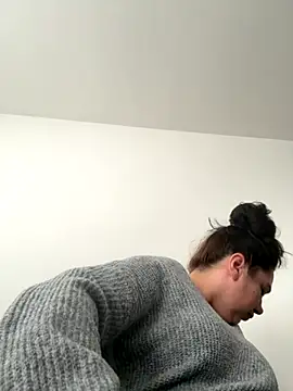 Snapshot of Eleanorxx chatting on 10/04/25, 12:47 Eleanorxx online show from 10/04/25, 12:47