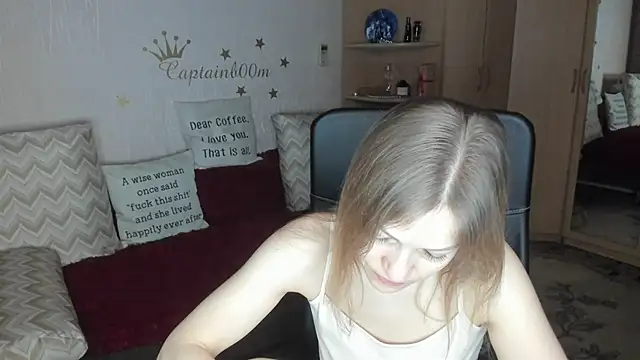 Tiffany Bates online show from 12/22/25, 03:14