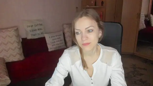 Tiffany Bates online show from 03/23/26, 04:05