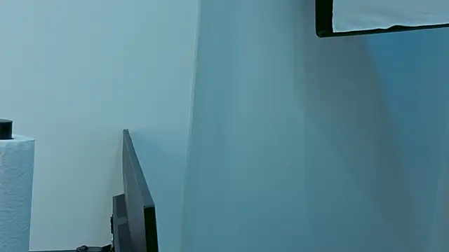 MilaYumi online show from 10/09/25, 06:44