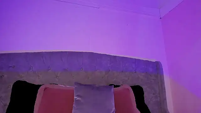 melevansxs online show from 11/30/25, 12:14