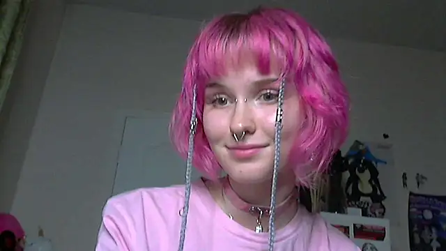 Snapshot of Paradoxy_ chatting on 03/25/26, 08:37 Paradoxy online show from 03/25/26, 08:37