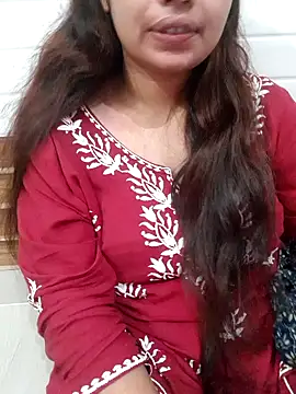 Snapshot of Minakshi_677 chatting on 10/14/25, 05:25 Minakshi 677 online show from 10/14/25, 05:25
