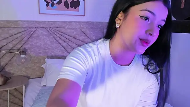 EmmaBlossom online show from 03/19/26, 12:42