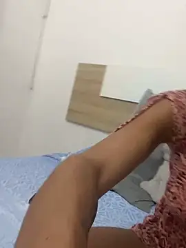 Snapshot of Naomi24herr chatting on 09/24/25, 09:29 Naomi24herr online show from 09/24/25, 09:29