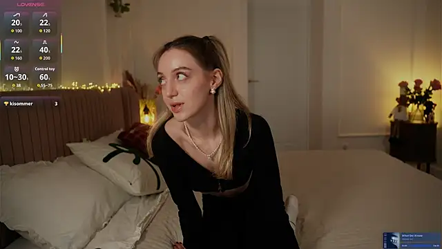 SophieBelll online show from 12/21/25, 11:50