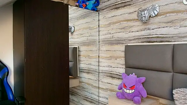 Lovers 21 online show from 12/20/25, 03:35