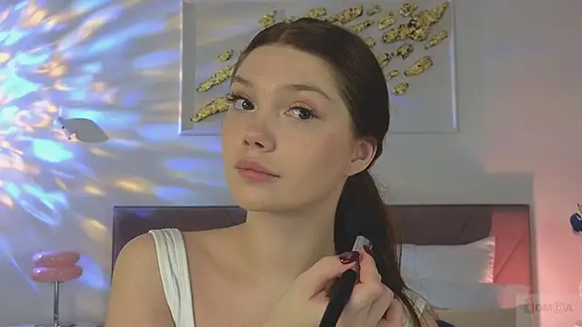 Snapshot of Nicole_Broown_ chatting on 11/23/25, 09:25 Nicole Broown online show from 11/23/25, 09:25