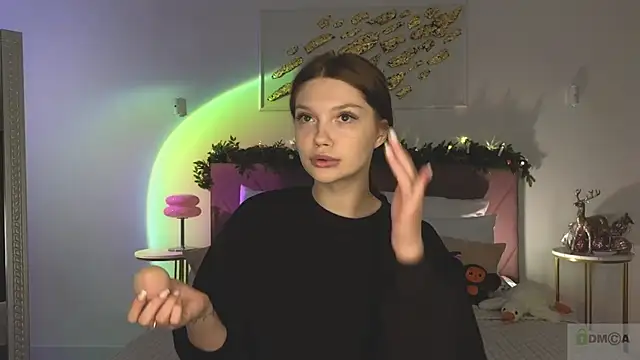 Snapshot of Nicole_Broown_ chatting on 01/15/26, 09:18 Nicole Broown online show from 01/15/26, 09:18