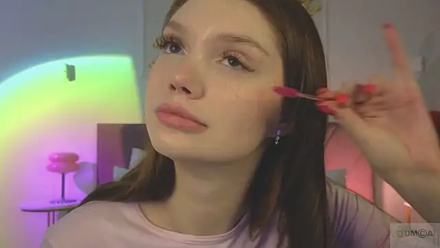 Snapshot of Nicole_Broown_ chatting on 02/18/26, 11:11 Nicole Broown online show from 02/18/26, 11:11