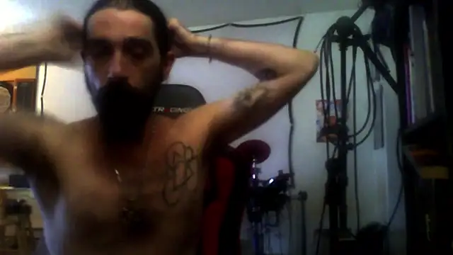 Snapshot of Neekaleek89 chatting on 09/24/25, 10:24 Neekaleek89 online show from 09/24/25, 10:24