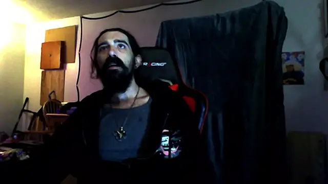 Snapshot of Neekaleek89 chatting on 10/23/25, 04:17 Neekaleek89 online show from 10/23/25, 04:17