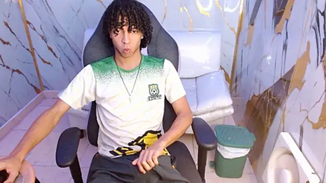 Snapshot of xion_ez chatting on 02/20/26, 07:36 xion ez online show from 02/20/26, 07:36