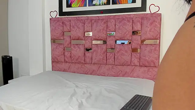 abella lov online show from 10/20/25, 12:27