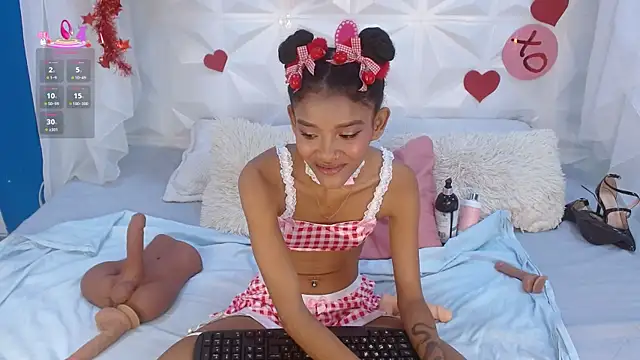 Snapshot of adisson_petite1 chatting on 02/19/26, 05:42 adisson petite1 online show from 02/19/26, 05:42