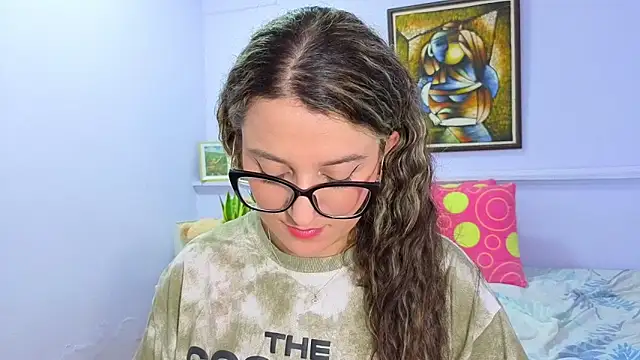 Snapshot of katiaa_lovv chatting on 09/25/25, 11:47 katiaa lovv online show from 09/25/25, 11:47