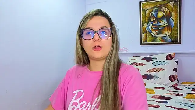 Snapshot of katiaa_lovv chatting on 10/13/25, 02:22 katiaa lovv online show from 10/13/25, 02:22