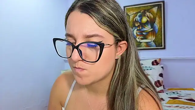 Snapshot of katiaa_lovv chatting on 10/13/25, 02:39 katiaa lovv online show from 10/13/25, 02:39