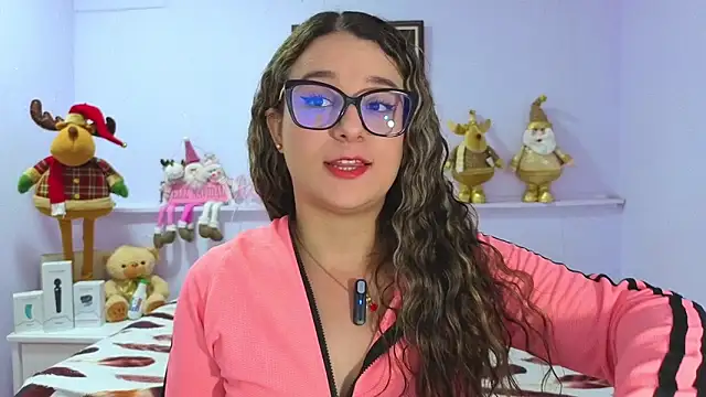 Snapshot of katiaa_lovv chatting on 11/17/25, 11:49 katiaa lovv online show from 11/17/25, 11:49