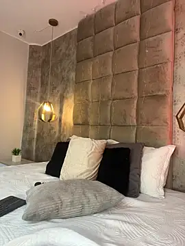 ChloeRosses online show from 04/06/26, 02:20