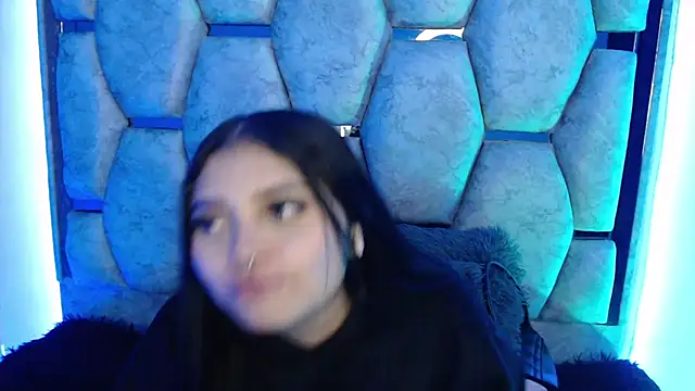 AnalyMilles online show from 03/17/26, 04:06