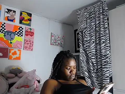 Nahomyyy online show from 11/25/25, 10:43