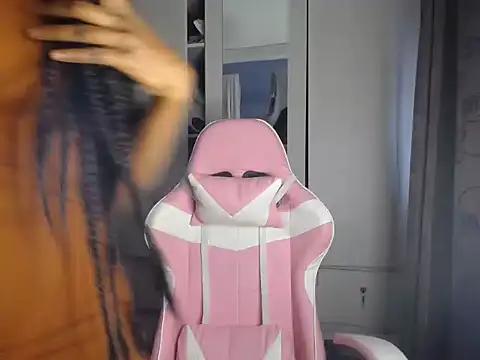 Nahomyyy online show from 02/27/26, 07:14