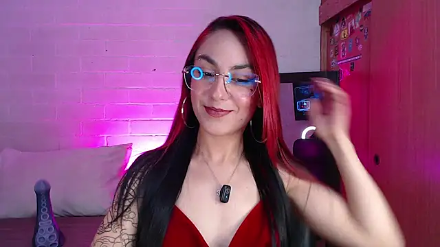 Snapshot of Amy66 chatting on 08/09/26, 11:53 Amy66 online show from 08/09/26, 11:53