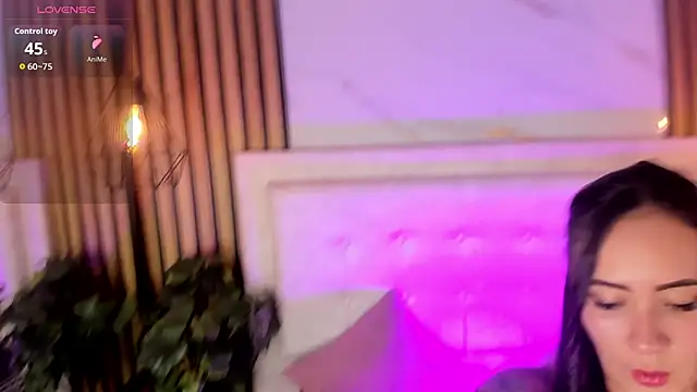 Honey noir online show from 12/03/25, 08:29