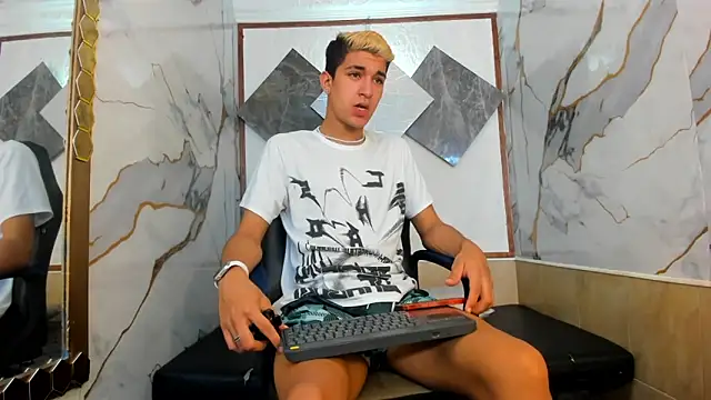 Stiben boy online show from 10/07/25, 07:00