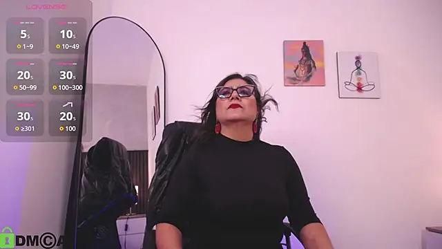 alahia mellers online show from 10/12/25, 03:27