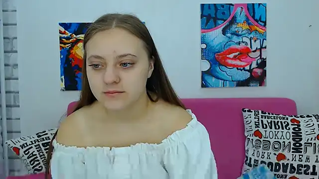 Snapshot of ArinaBelle chatting on 10/20/25, 02:12 ArinaBelle online show from 10/20/25, 02:12