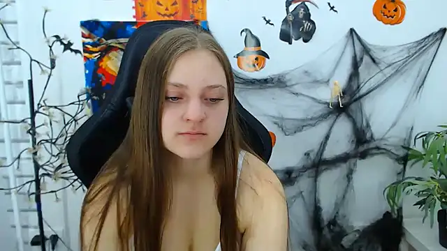 Snapshot of ArinaBelle chatting on 10/27/25, 02:48 ArinaBelle online show from 10/27/25, 02:48